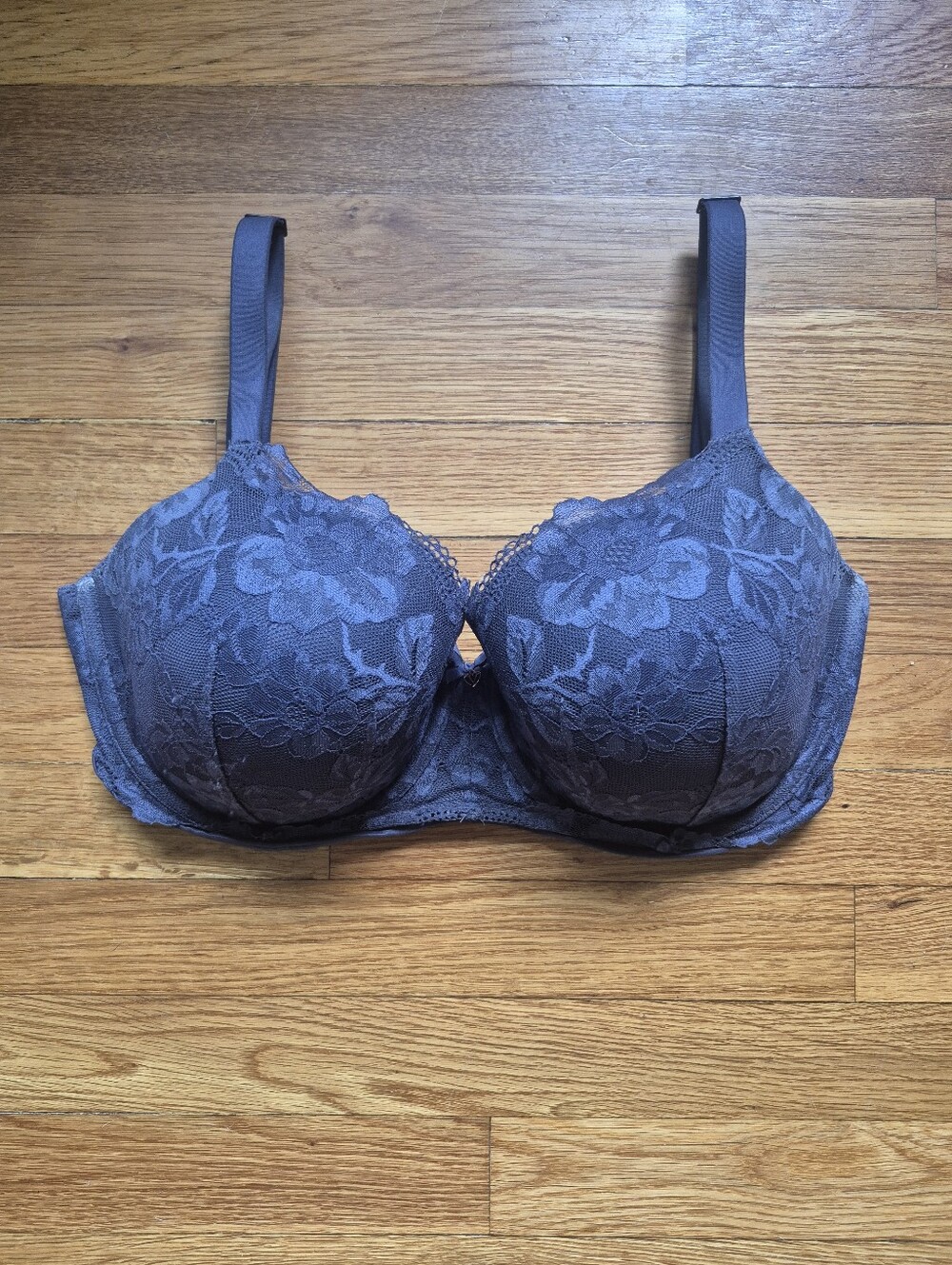 Victoria Secret Lace Underwire Push-Up Bra in Charcoal Gray Size 36G